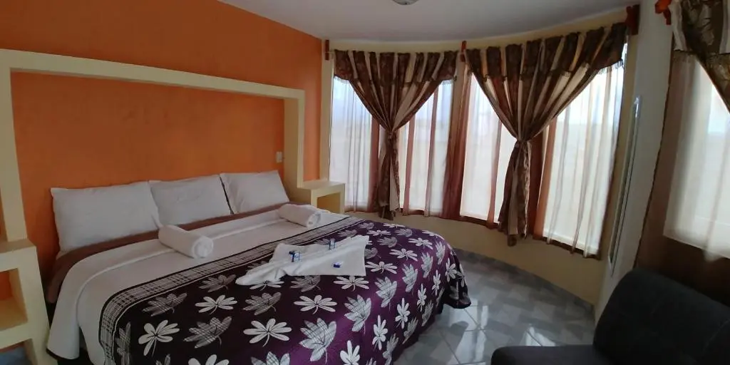 Bright double room at Hotel Roseville